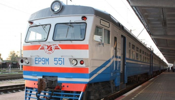С 11 ноября популярный запорожский электропоезд меняет маршрут из-за ситуации с безопасностью - подробности