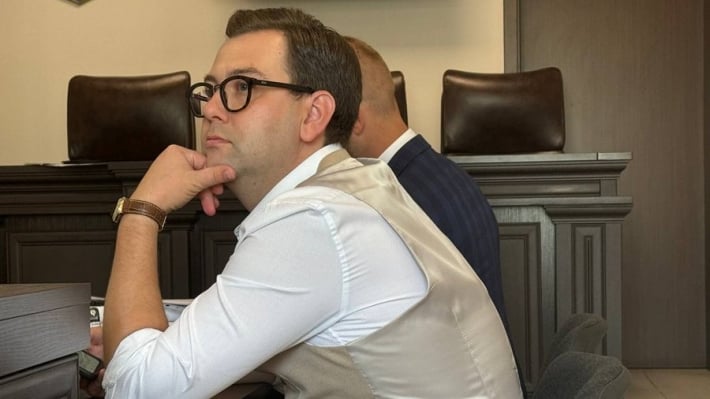 Заместителя директора Департамента образования Запорожья Виталия Лысенко суд отстранил от должности