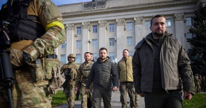 Зеленский приехал в Херсон и сделал важное заявление о защите города