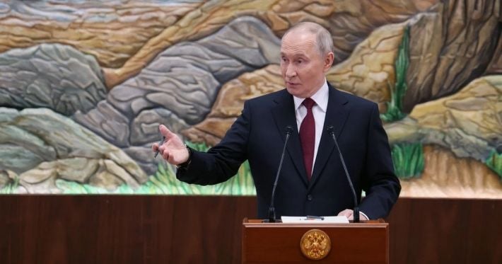 Игра Кремля: как Путин использует ожидания Трампа, чтобы обрушить поддержку Киева