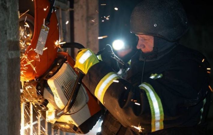 Ночной удар по Одессе: дроны РФ вызвали пожары и ранили мирных жителей