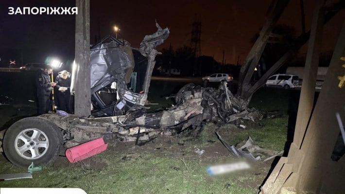 Пассажир погиб, водитель задержан: новые детали аварии в Запорожье