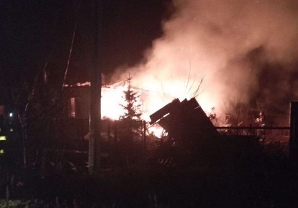 Спасатели уже ликвидировали все возгорания.