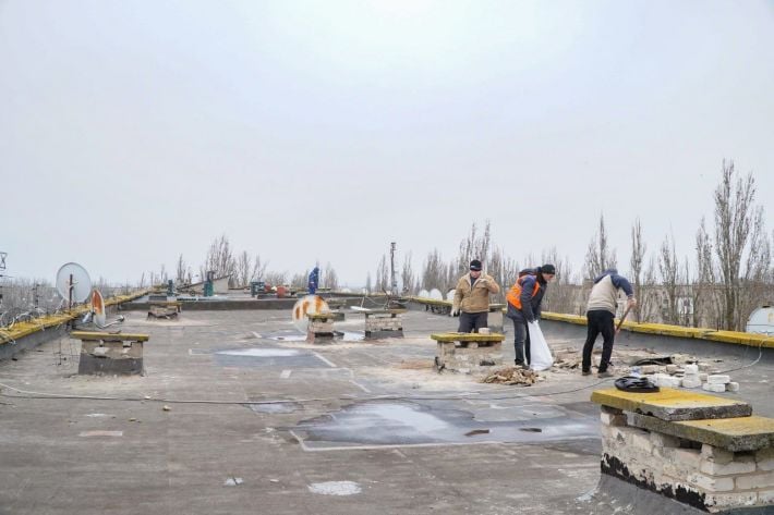 Чтобы починить крышу, нужен прокурор: Мелитополь окончательно перешёл на ручное управление