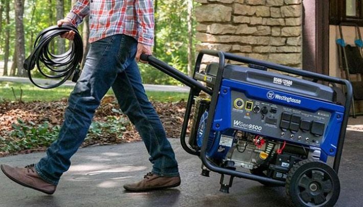 Чтобы быстренько «отжать»: на оккупированной части Запорожья захватчики готовят списки генераторов у населения