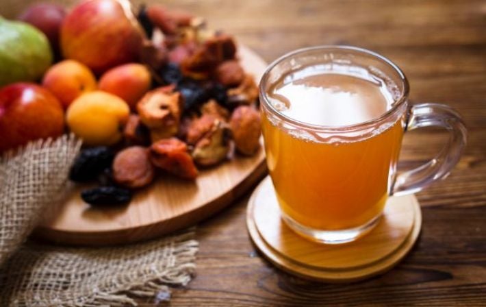 Традиция с нюансами: диетолог объяснил, как приготовить полезный узвар и кому он противопоказан