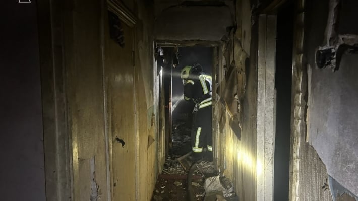 Трагедия в Запорожье: спасатели нашли тело мужчины во время тушения пожара