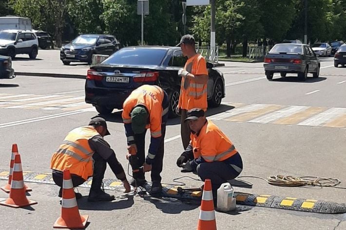 В Мелитополе взялись за «лежачих полицейских»: за хаотичную установку суд назначил многотысячный штраф
