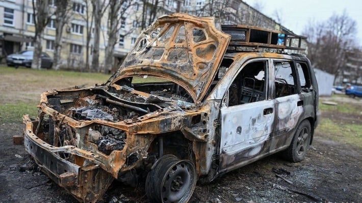 В Запорожье женщину приговорили к трем годам тюрьмы за организацию поджогов автомобилей, принадлежавших военным