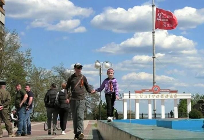 Остался месяц: оккупанты лишают многодетные семьи статуса и заставляют всё оформлять заново