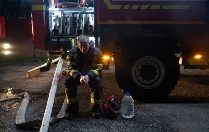 Обесточивание, пожары и раненые: последствия ночной атаки дронов по Украине