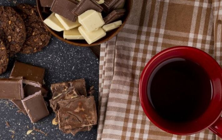 Десерт, крадущий ваш сон: почему черный шоколад опаснее кофе после 18:00