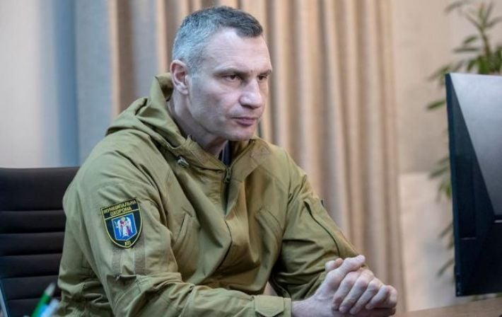 Кличко призвал киевлян временно покинуть город: половина столицы без тепла в морозы