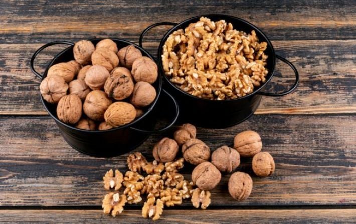 Король орехов для сердца: как обычная горсть грецкого ореха чистит сосуды от холестерина