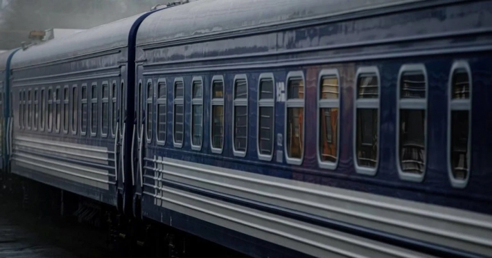 Россияне атаковали дроном пассажирский поезд в Харьковской области: что известно