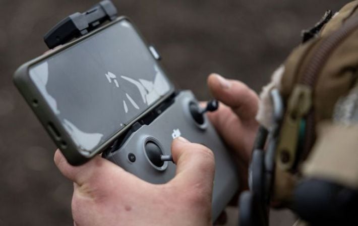 Искусственный интеллект пасует перед РЭБ: почему ВСУ прекратили закупку немецких дронов Helsing HX-2