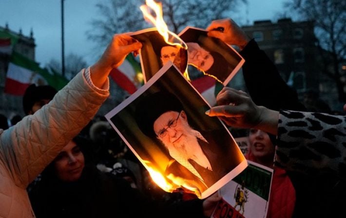 Иранские власти заявили о почти 2 тысячах погибших в ходе протестов