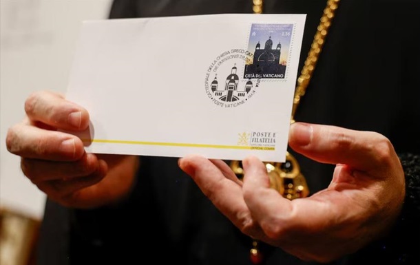 Випуск марки також приурочили до 30-річчя відновлення Київської католицької єпархії після розпаду СРСР та 12-ї річниці освячення Патріаршого собору Воскресіння Христового.