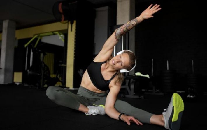 Гибкость и сила: как правильно растягиваться до и после тренировки