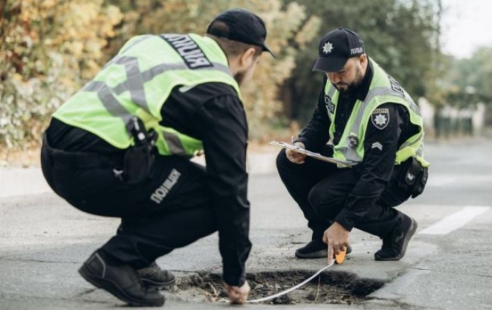 План восстановления трасс: в Кабмине определили сроки ликвидации ям на дорогах