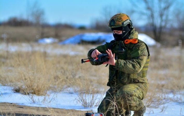 Охота на прессу: российский FPV-дрон атаковал съемочную группу из Латвии в Донецкой области