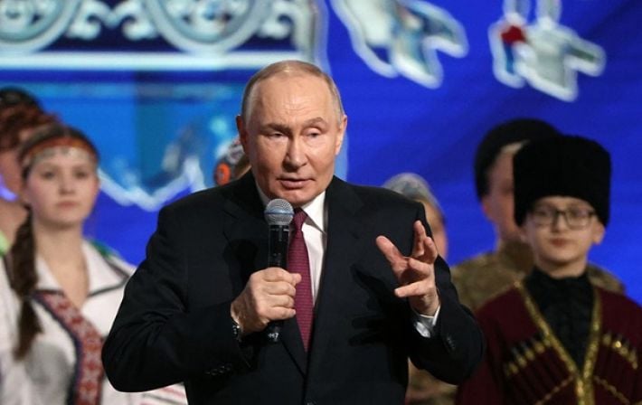 В РФ решили отключать россиянам связь «по требованию» Путина