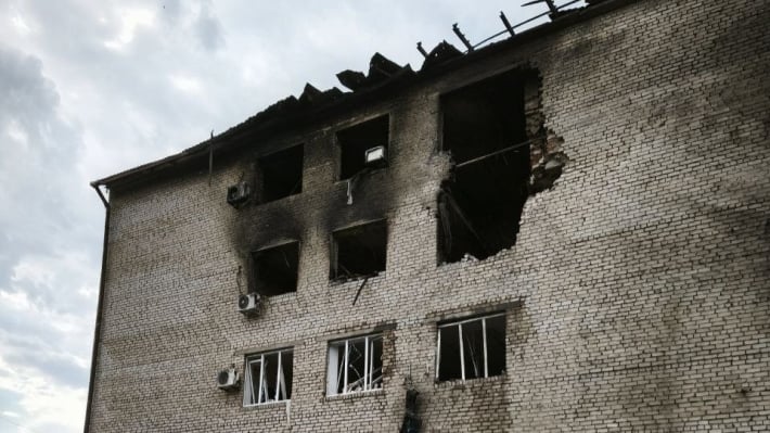 В Запорожье демонтируют аварийный дом в центре города