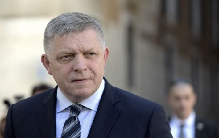 Фицо обратился к Зеленскому с просьбой возобновить транзит нефти по "Дружбе"