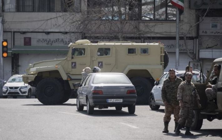 Иран на пороге взрыва: почему наследственная передача власти и дефицит ресурсов толкают страну к революции