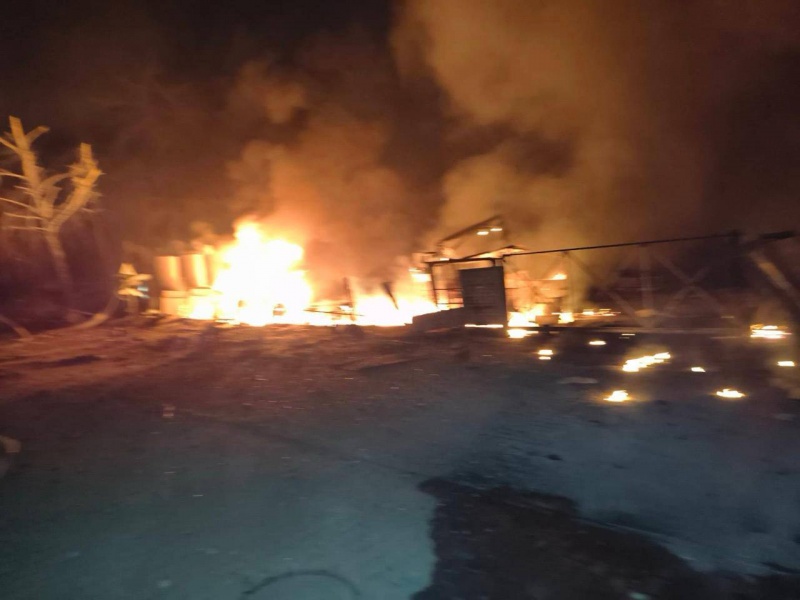 В Бучанском районе в результате атаки произошел пожар в частном доме.