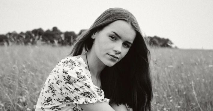 "Мать пыталась открыть дверь, чтобы спасти ребенка": из-за атаки РФ погибла 15-летняя Мария Наливайко