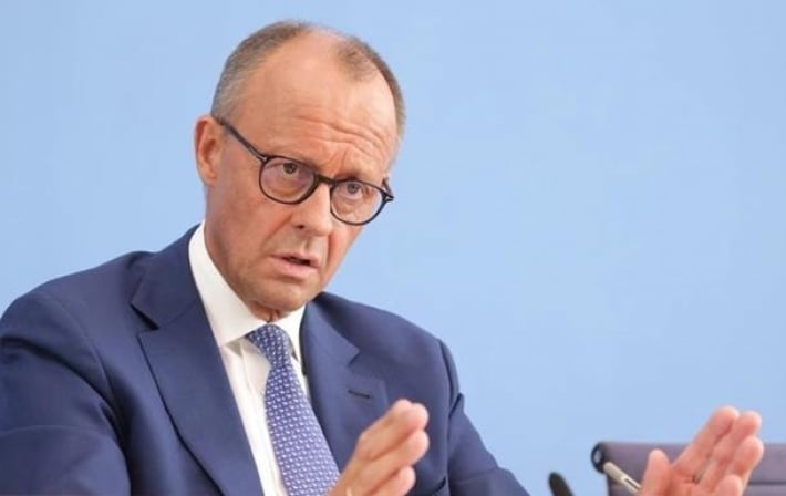 Мерц заявил, что объяснял Трампу ситуацию в Украине по карте