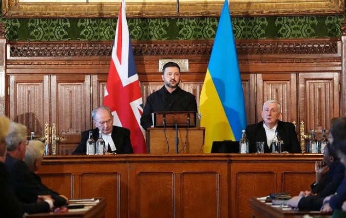 Президент України Володимир Зеленський попередив про небезпеку поширення дешевих дронів.