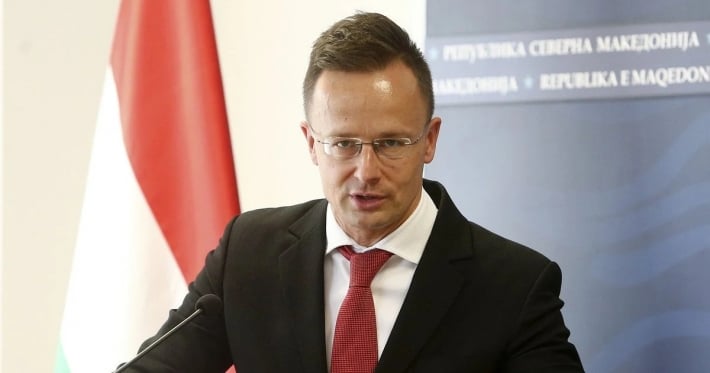 Сийярто обвинил украинцев в шантаже из-за анонимных угроз венгерской теннисистке