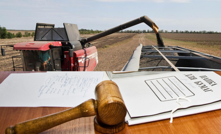 Судебный процесс по долгам и схема с премиями, по которой возбуждено уголовное дело: как руководитель госпредприятия в Мелитополе забирал деньги у подчиненных