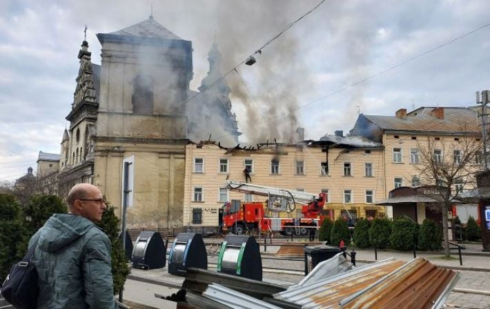 Удар по историческому центру Львова: Украина требует реакции ЮНЕСКО на атаку РФ