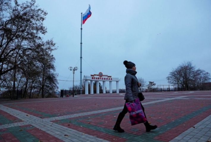 Выезд из оккупированного Мелитополя за границу может стать платным