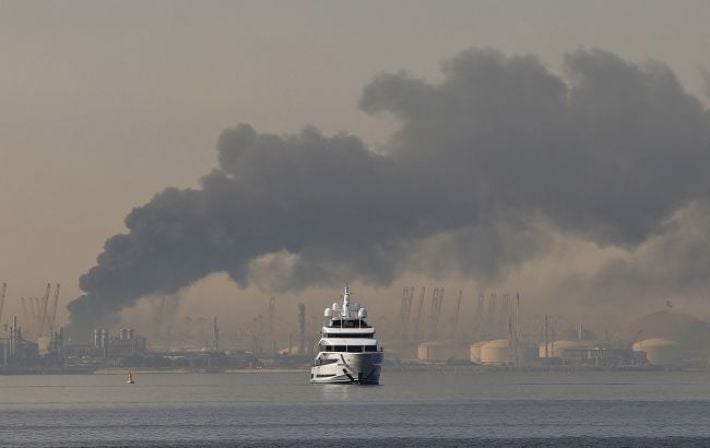 Дипломатический «ва-банк» Абу-Даби: ОАЭ готовятся к силовому разблокированию Ормузского пролива вместе с США