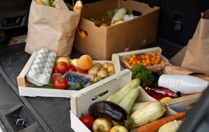 Маркетинговый миф о «магической» еде: биолог объяснил, почему суперфудов не существует