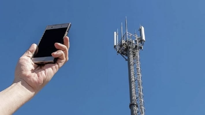 Оккупированная Запорожская область осталась без связи: жители не могут дозвониться до своих родных