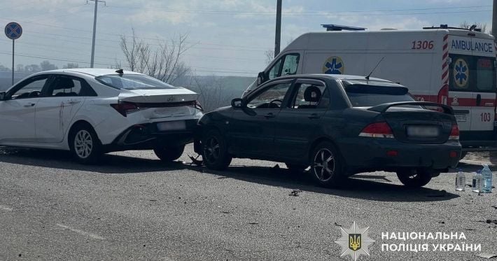 После удара по Днепру врачи спасают раненых: медики рассказали о тяжелых травмах