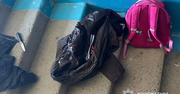 В Тернополе 15-летняя школьница напала с ножом на одноклассницу: осколок остался в голове