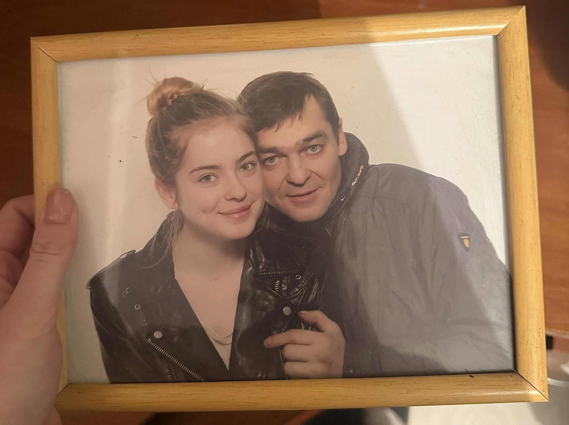 Трагічний випадок стався 4 квітня під час атаки дронів по місту. Російські війська завдали удару по місцевому ринку, де в той момент перебували мирні жителі.