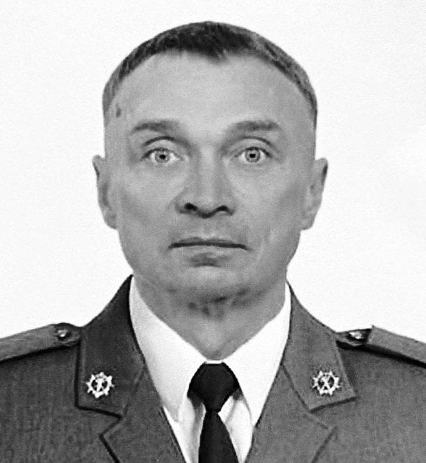 Загиблим є 52-річний військовий Олег Авдєєв. Подія викликала широкий суспільний резонанс і реакцію державних органів.