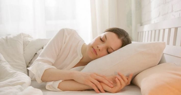 Учёные раскрыли тайну сновидений: что на самом деле влияет на наши сны