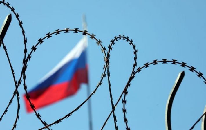 Минус половина военного бюджета РФ: стали известны детали криптовалютных санкций Британии