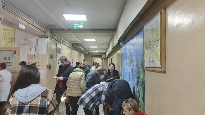 Очереди с 6 утра: в оккупированном Бердянске затруднился доступ к медицинской помощи