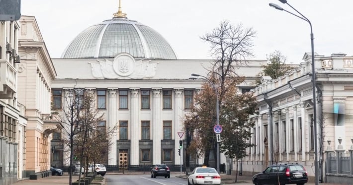 Депутат Верховной Рады покусал свою жену: делом занимается адвокат