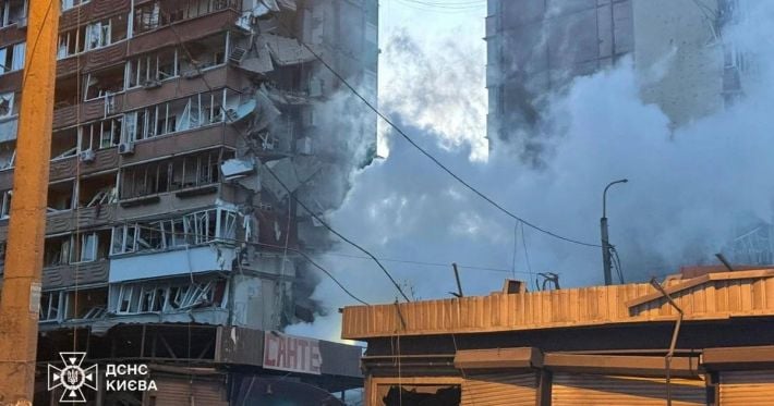 Число погибших в Киеве возросло: из-под завалов достали еще одну жертву