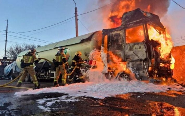 Кровавая ночь в Украине: массированный удар по энергообъектам, железной дороге и спасателям